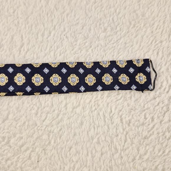 Brooks Brothers Makers Mens Silk Bow Tie Navy Blue Yellow Geometric Pattern - Picture 7 of 7